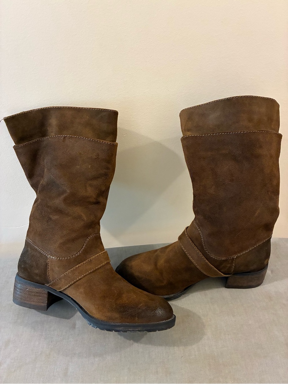 New Steve Madden Size 10 Worn Once - Brown Suede Mid-Calf Buckle Boots - Women's